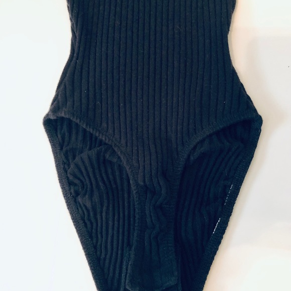 Mock-Neck Ribbed Bodysuit - Picture 4 of 6